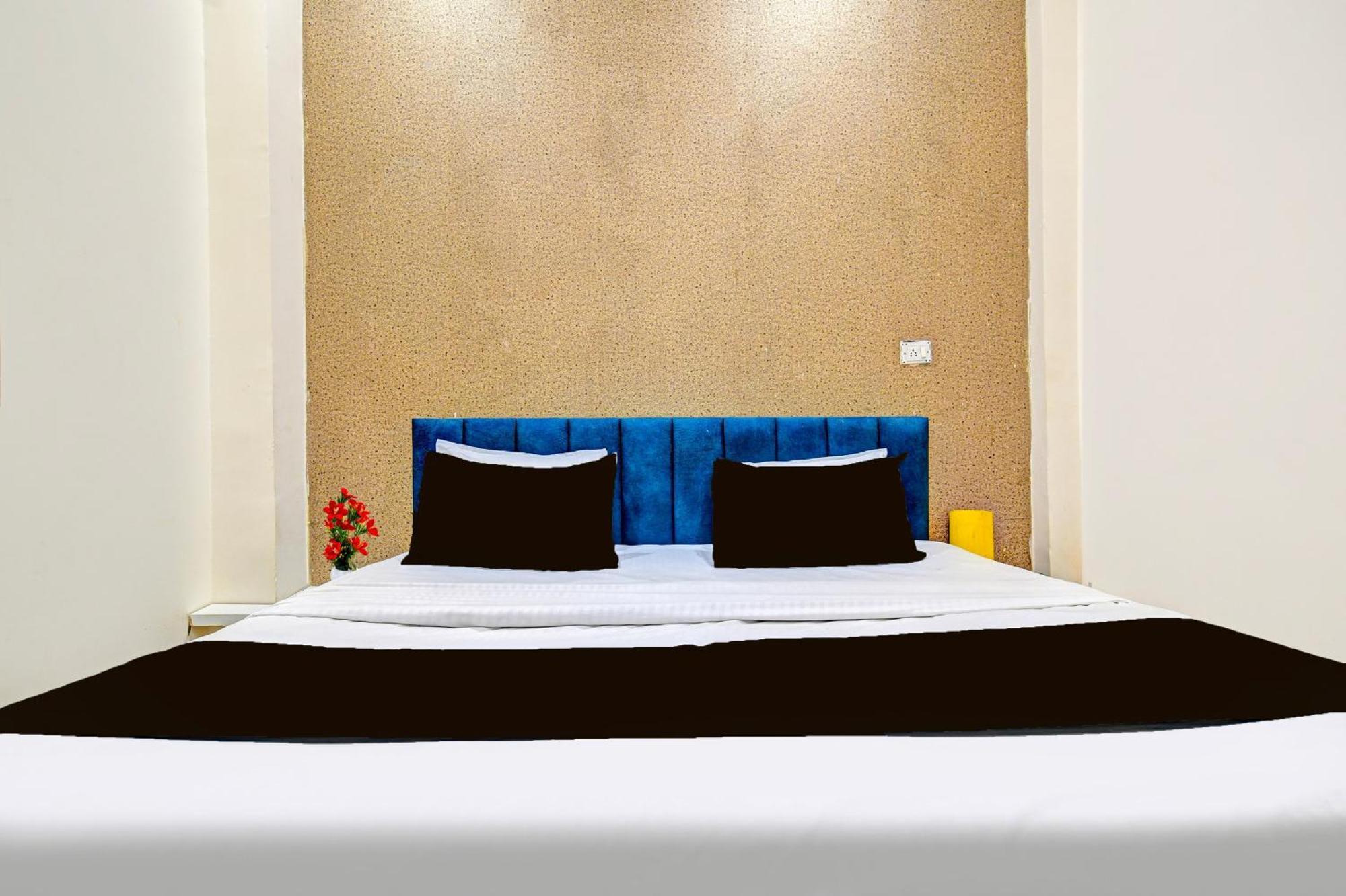 Super Hotel O Hanuman Naka Ujjain Formerly Krishna Palace Экстерьер фото